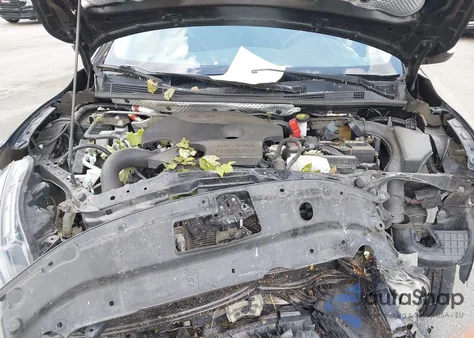 2017 Nissan Sentra Sr Turbo z USA, uszkodzony, nr VIN 3N1CB7AP8HY366286